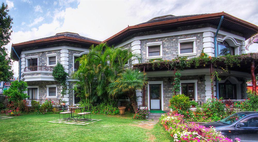 Trek-O-Tel Hotell Pokhara Exteriör bild
