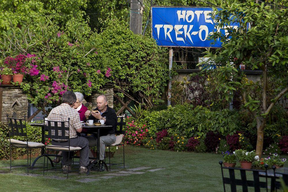 Trek-O-Tel Hotell Pokhara Exteriör bild