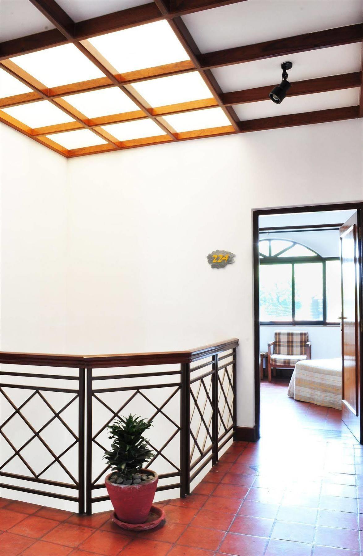 Trek-O-Tel Hotell Pokhara Exteriör bild